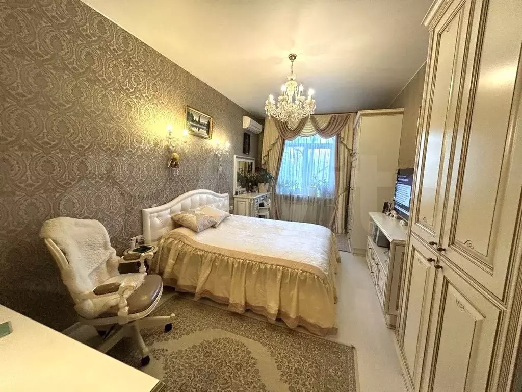3-к. квартира, 72 м, 4/10 эт. - Фото 0