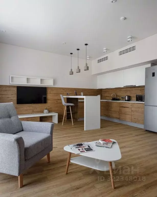 1-к кв. Астраханская область, Астрахань ул. Кирова, 12 (80.0 м) - Фото 2