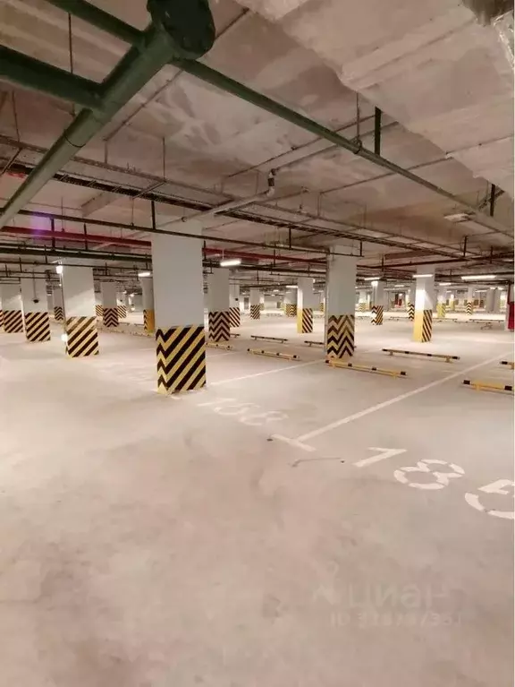 Гараж в Московская область, Ленинский городской округ, пос. Битца ... - Фото 1