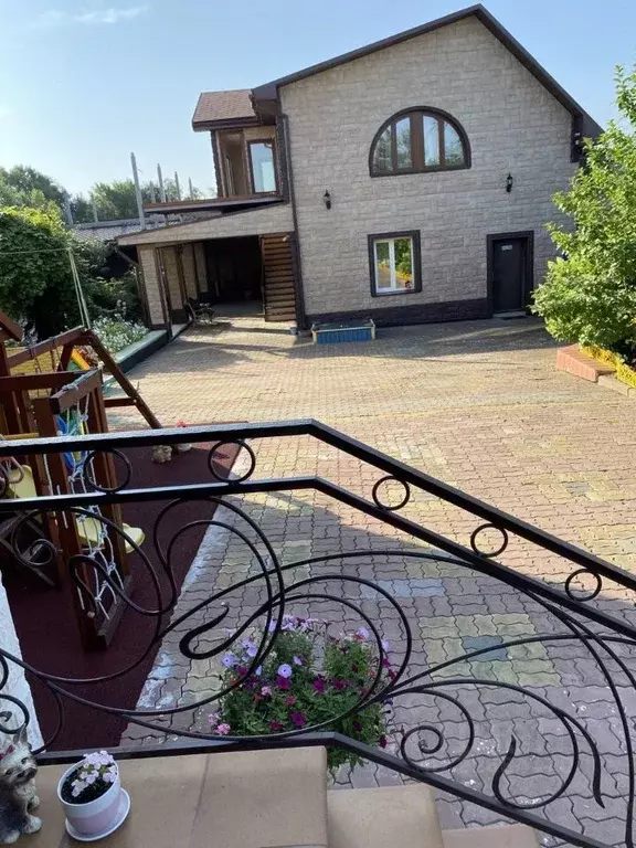 Дом в Приморский край, Уссурийск проезд 6-й Саперный, 2 (264 м) - Фото 0