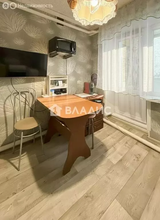 2-комнатная квартира: Пугачев, улица Кутякова, 37/3 (50 м) - Фото 1