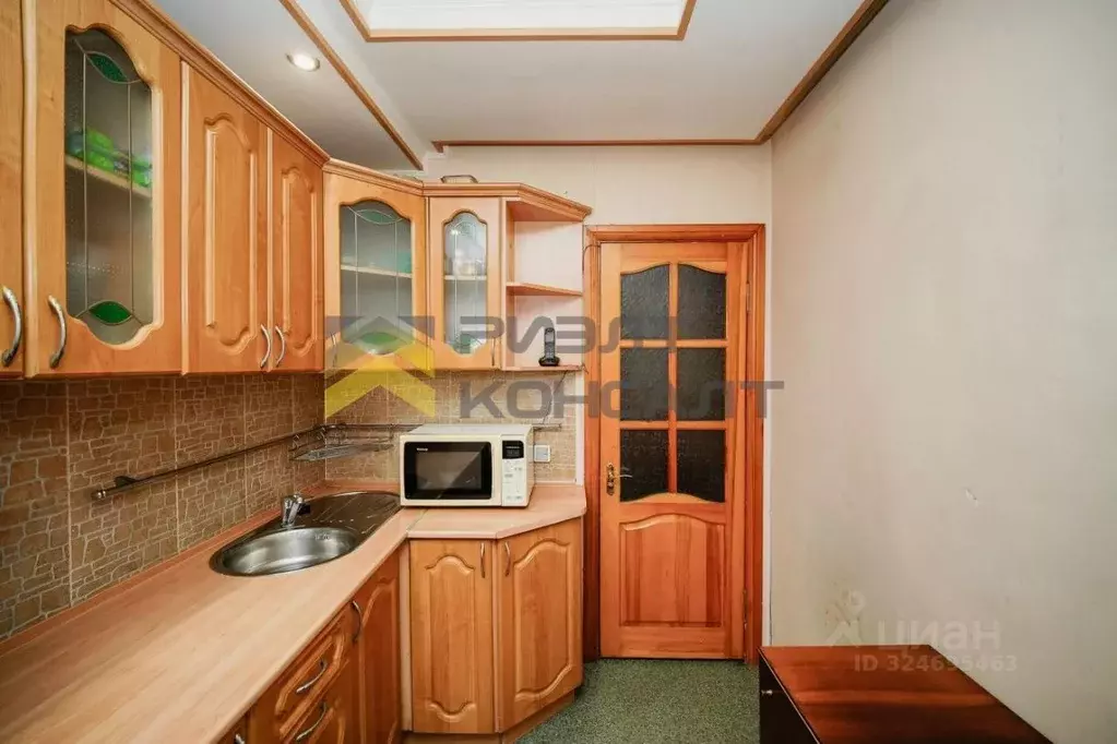 3-к кв. Омская область, Омск ул. Добровольского, 1 (66.0 м) - Фото 1