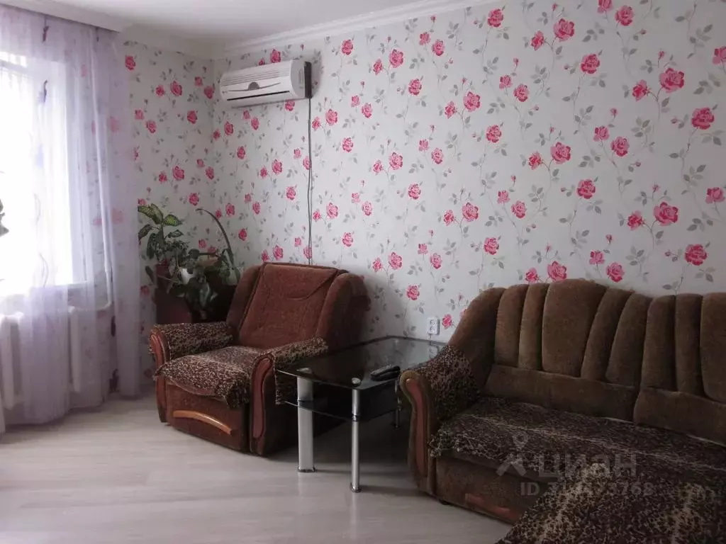 3-к кв. Крым, Щелкино Ленинский район, 3-й мкр, 86А (63.0 м) - Фото 1