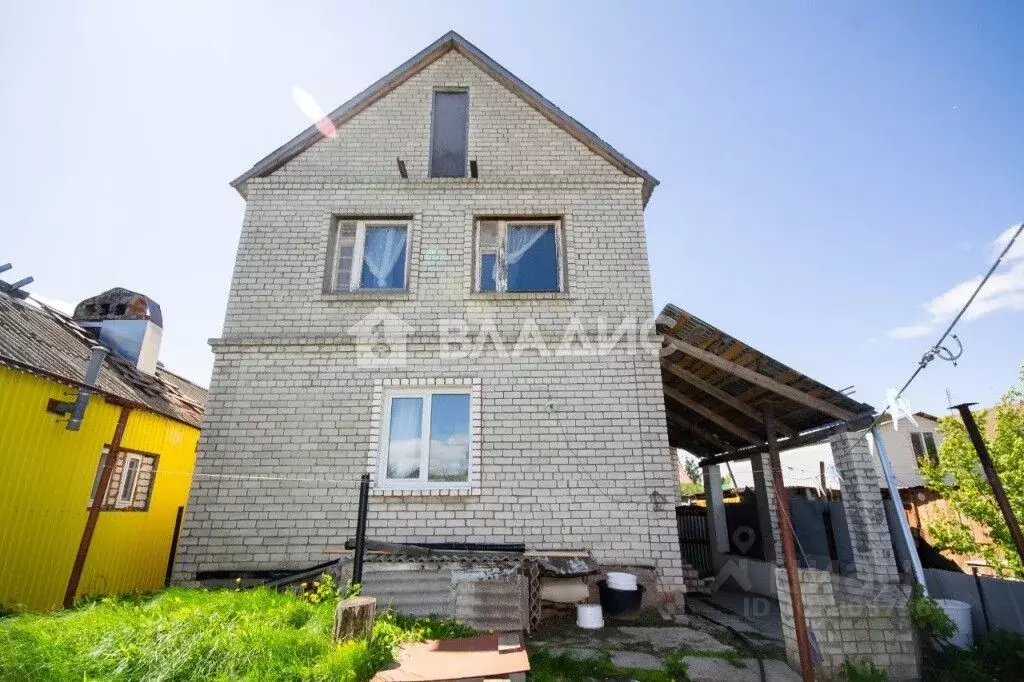 Дом в Саратовская область, Балаково ул. Братьев Захаровых, 115 (145 м) - Фото 2