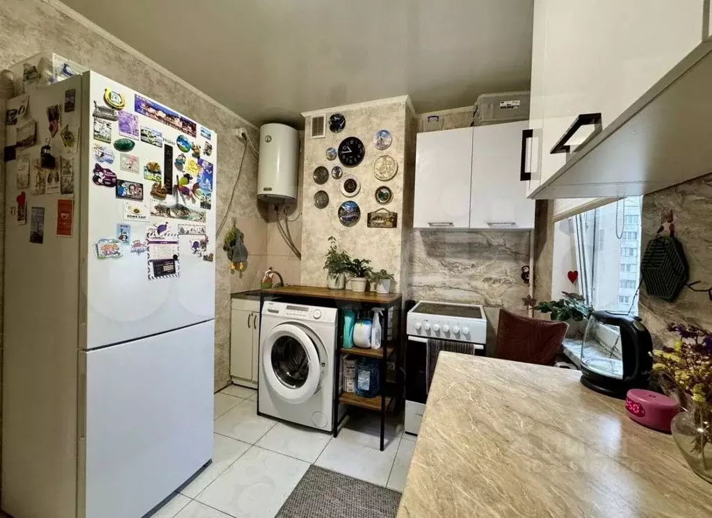 1-к кв. Севастополь просп. Октябрьской Революции, 52 (37.6 м) - Фото 2