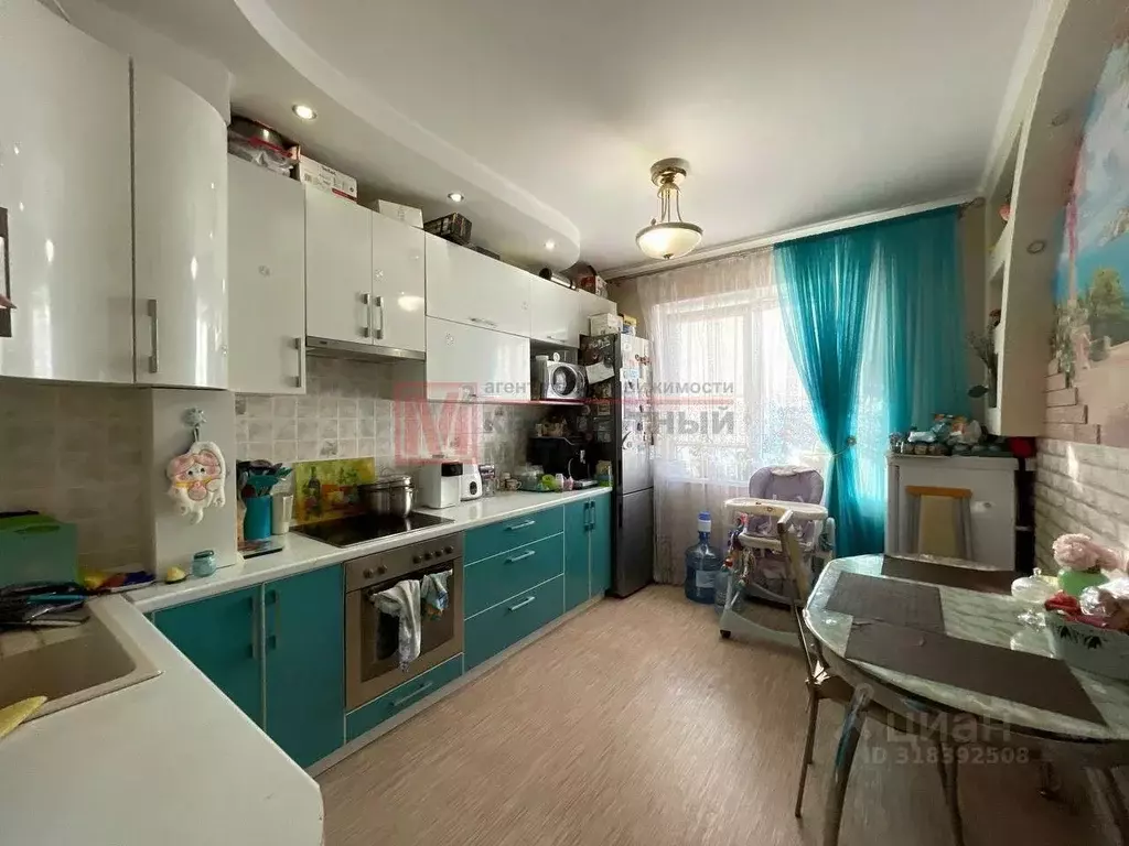 3-к кв. Белгородская область, Старый Оскол Северный мкр, 14 (66.0 м) - Фото 1