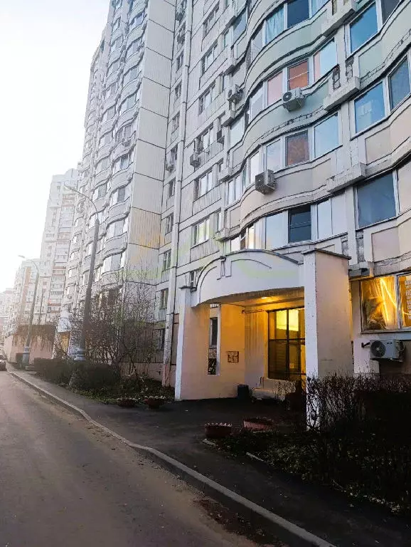 Продается 3-комнатная квартира - Фото 1