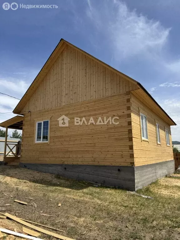 Дом в село Нижний Саянтуй, ДНТ Багульник, 1-й квартал, 623 (190 м) - Фото 1