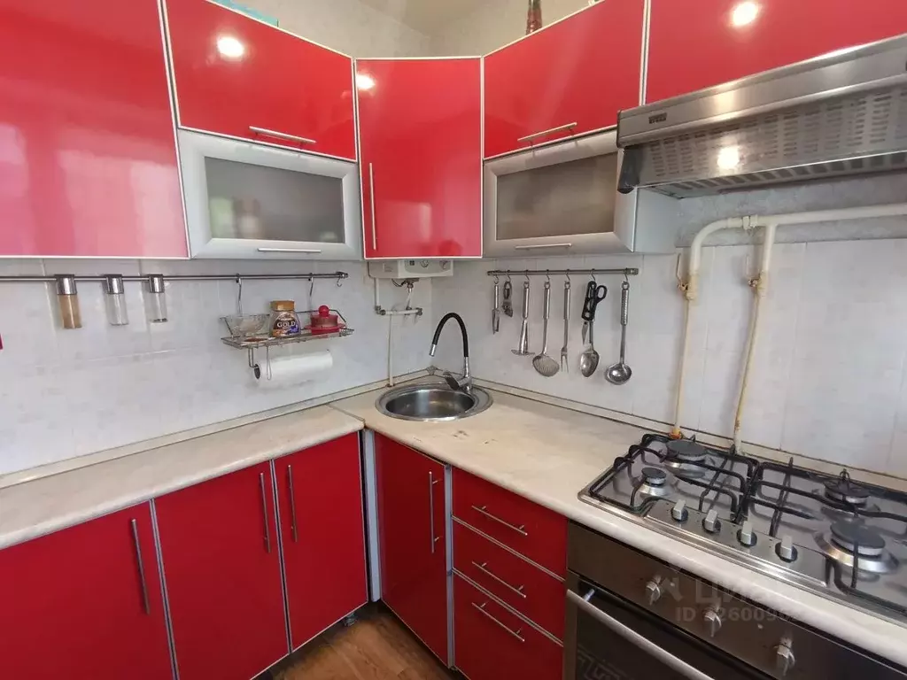 3-к кв. Чувашия, Чебоксары ул. 50 лет Октября, 4 (62.0 м) - Фото 2