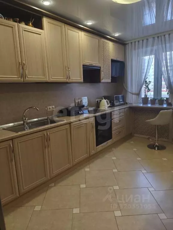 3-к кв. Брянская область, Брянск ул. Фокина, 195 (80.0 м) - Фото 1