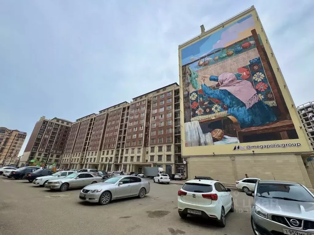 2-к кв. Дагестан, Махачкала ул. Газпромная, 15к4 (79.0 м) - Фото 0