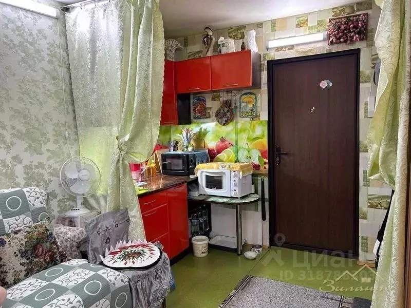 1-к кв. Татарстан, Казань ул. Космонавтов, 10 (12.0 м) - Фото 1