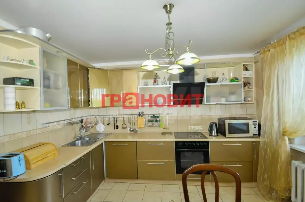 3-к. квартира, 100,4 м, 6/10 эт. - Фото 1