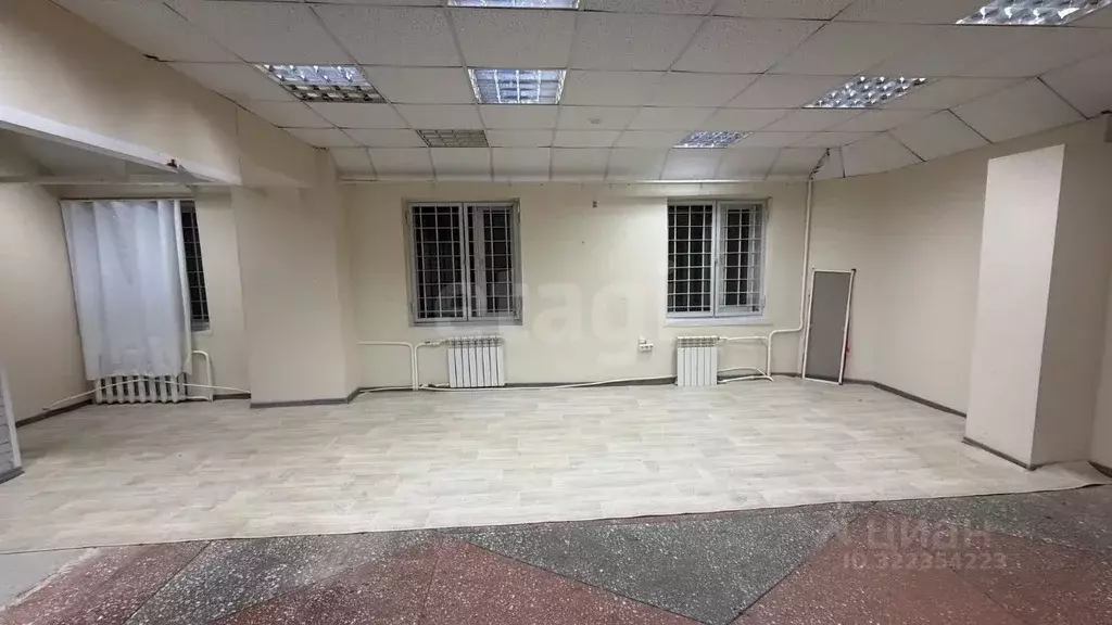 Офис в Ямало-Ненецкий АО, Новый Уренгой ул. Октябрьская, 22 (63 м) - Фото 0