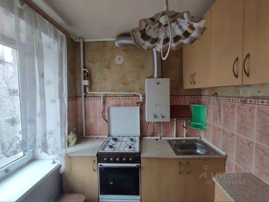 3-к кв. Ростовская область, Белая Калитва ул. Калинина, 12 (50.7 м) - Фото 1