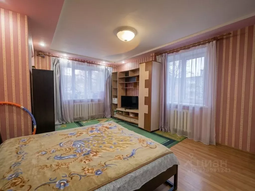 1-к кв. Башкортостан, Уфа просп. Октября, 52/1 (32.0 м) - Фото 1