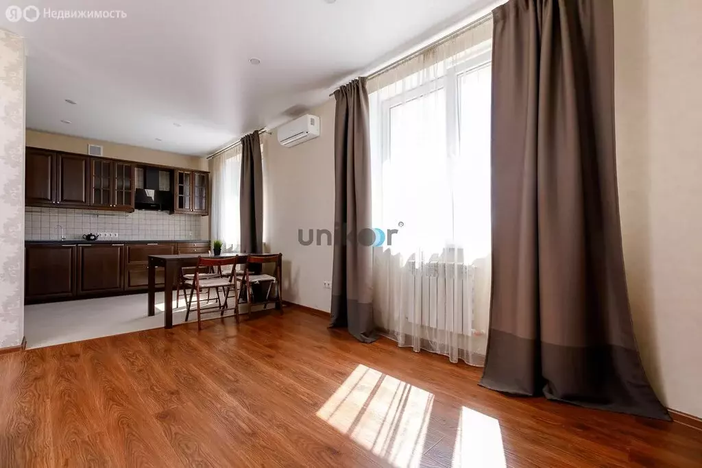 2-комнатная квартира: Уфа, Айская улица, 18/1 (65 м) - Фото 1