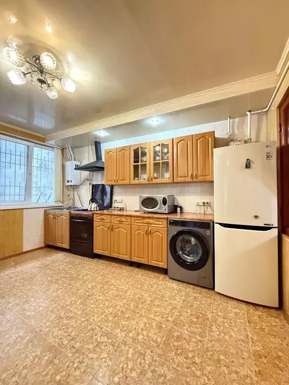 Дом в Кабардино-Балкария, Нальчик ул. Сергея Лазо, 27 (180 м) - Фото 1