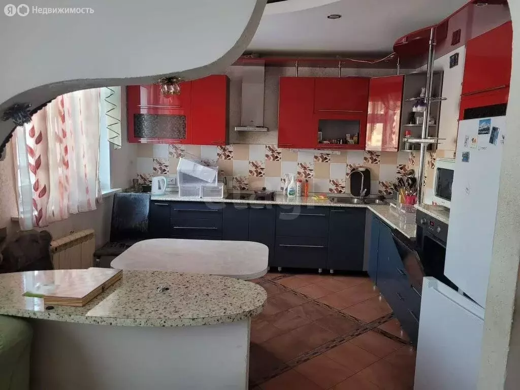 3-комнатная квартира: Новый Уренгой, район Южная Жилая Часть, ... - Фото 1