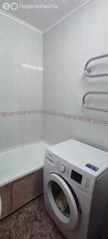 3-комнатная квартира: Тольятти, 4-й квартал, бульвар Курчатова, 4 ... - Фото 0