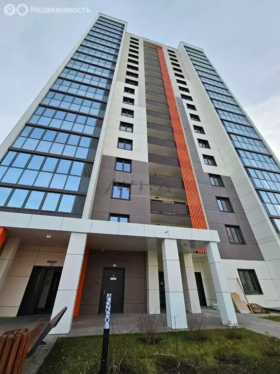 Квартира-студия: Набережные Челны, Набережночелнинский проспект, 13А ... - Фото 2