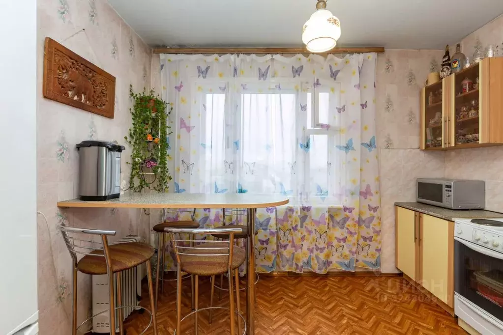 1-к кв. Свердловская область, Екатеринбург ул. Викулова, 38Б (39.9 м) - Фото 2