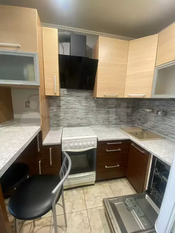 2-к. квартира, 59 м, 2/9 эт. - Фото 1