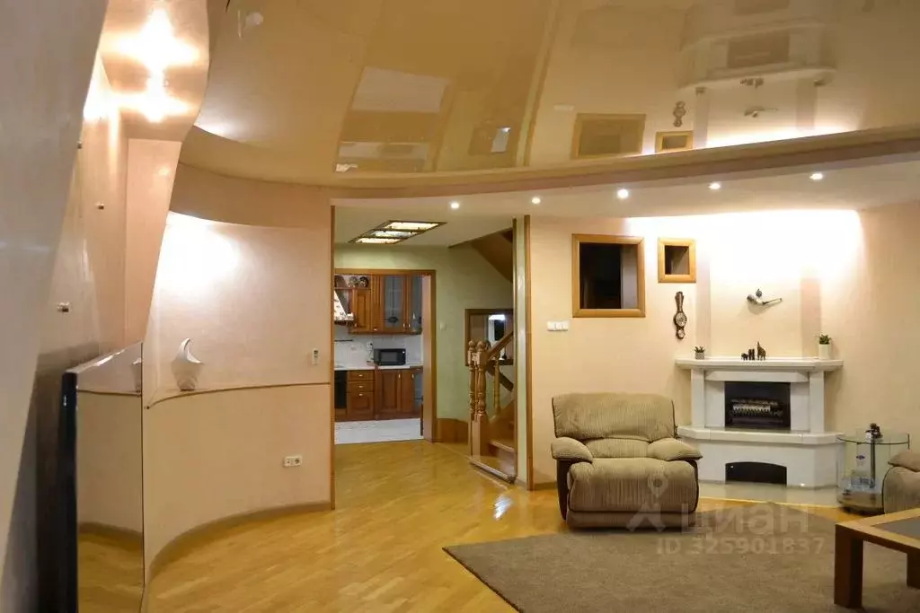 Дом в Приморский край, Владивосток ул. 1-я Морская, 16 (210 м) - Фото 1