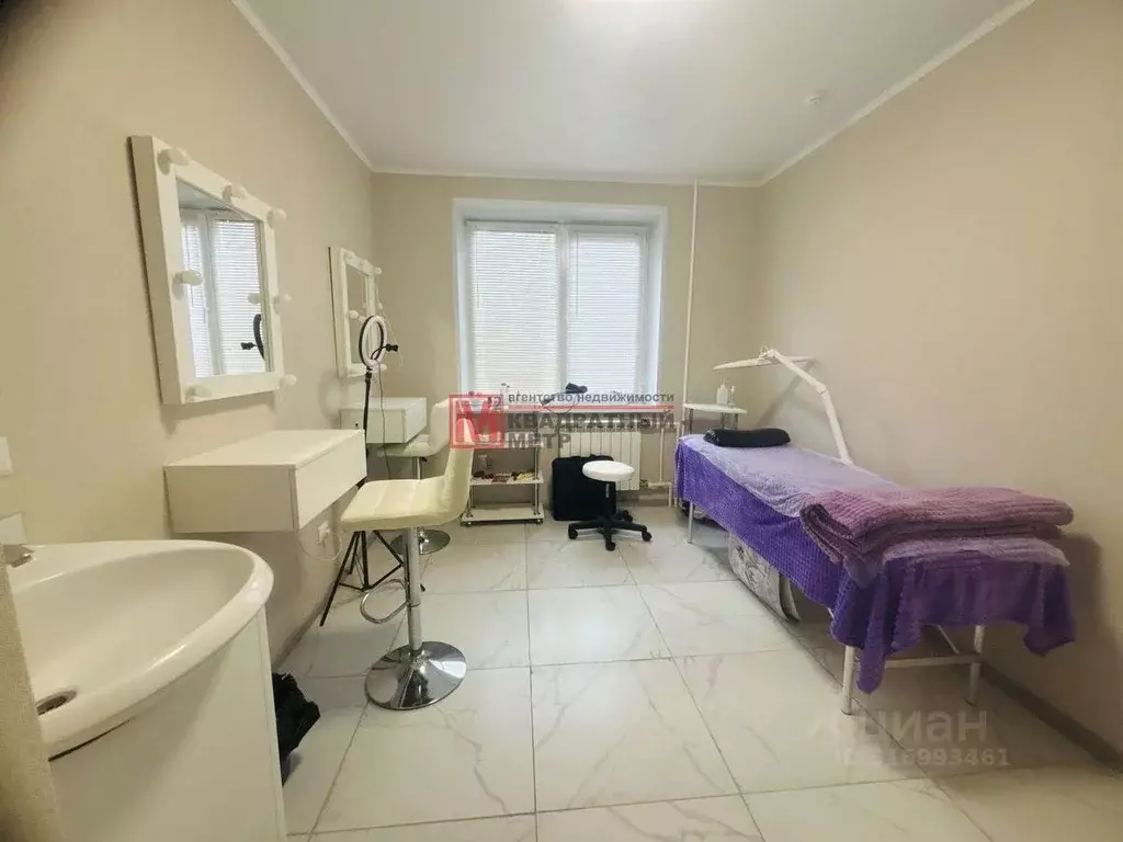 Офис в Белгородская область, Старый Оскол Солнечный мкр, 8А (12 м) - Фото 1