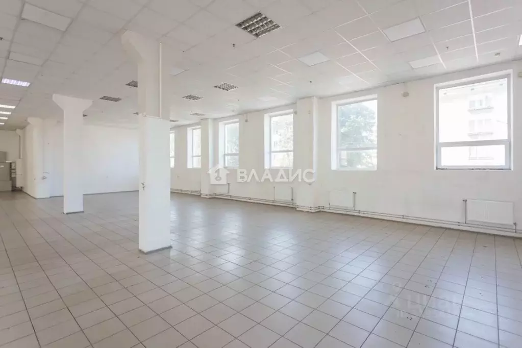Помещение свободного назначения в Карелия, Петрозаводск ул. Максима ... - Фото 1