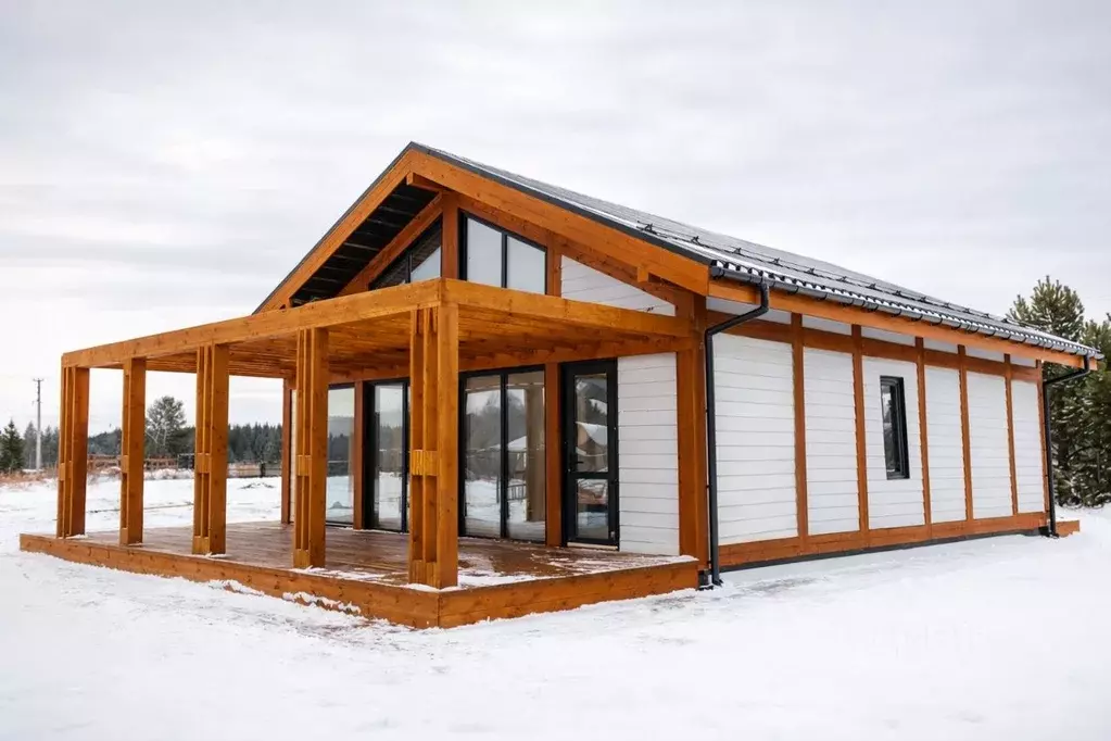 Дом в Омская область, Омский район муниципальный округ, с. ... - Фото 1