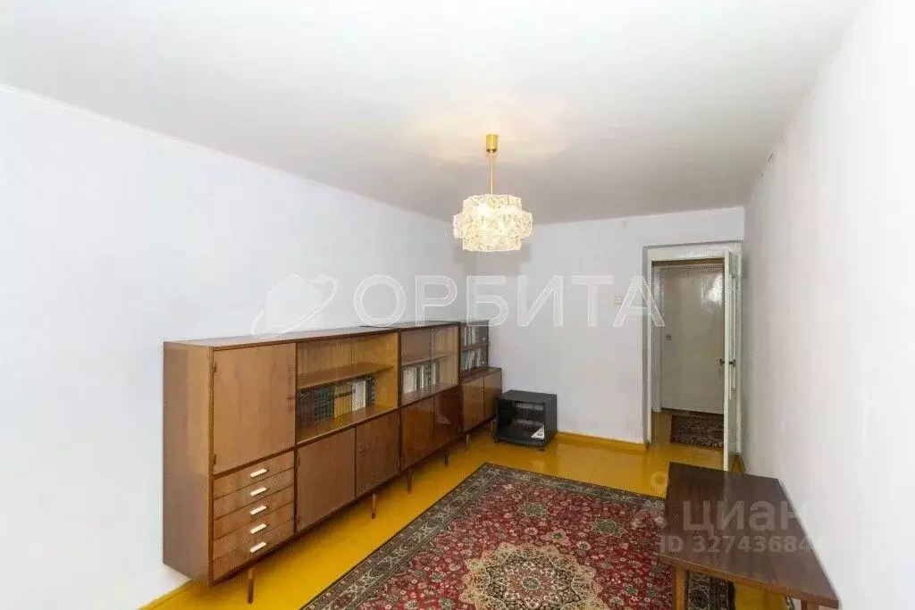 2-к кв. Тюменская область, Тюмень ул. Карла Маркса, 110 (45.1 м) - Фото 2