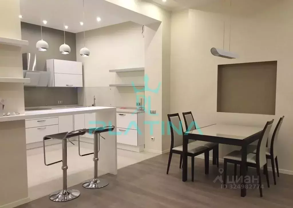 1-к кв. Татарстан, Казань ул. Касаткина, 11 (95.0 м) - Фото 1