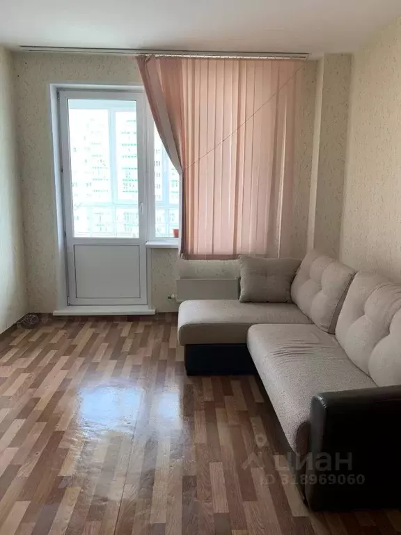 1-к кв. Красноярский край, Красноярск наб. Ярыгинская, 17 (34.0 м) - Фото 1
