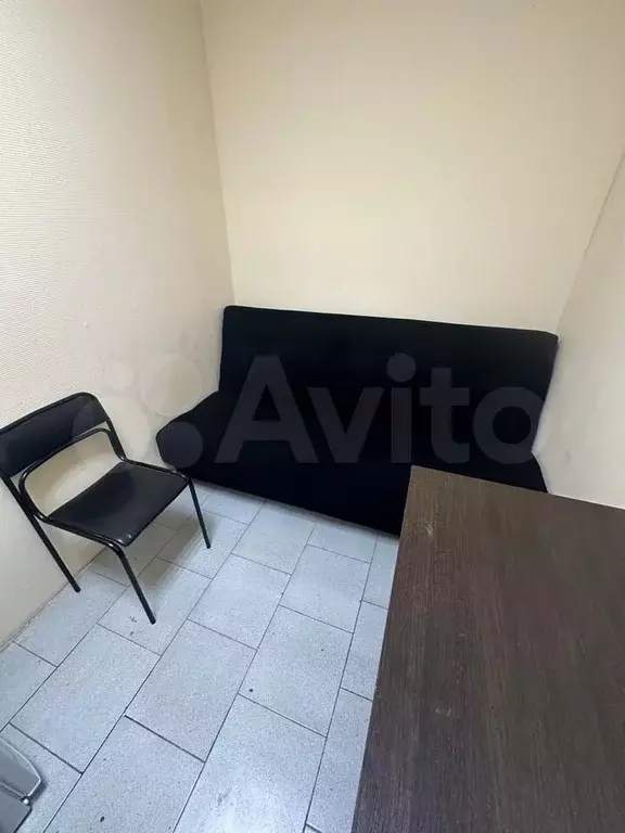 Комната 7 м в 6-к., 2/4 эт. - Фото 1