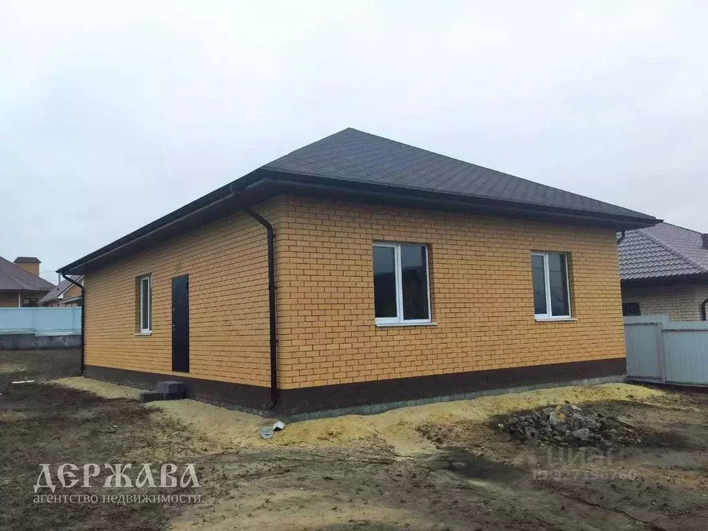 Коттедж в Белгородская область, Старый Оскол ул. Александровская, 10 ... - Фото 1