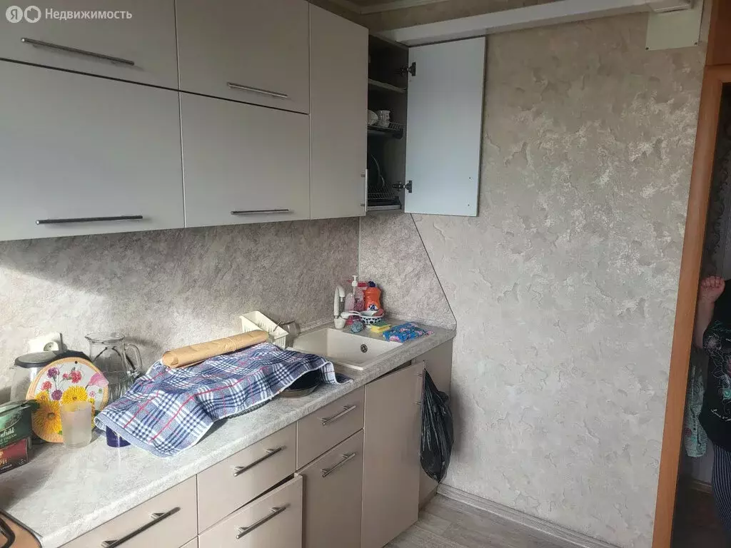 3-комнатная квартира: Курган, жилой район Заозёрный, 2-й микрорайон, 9 ... - Фото 2