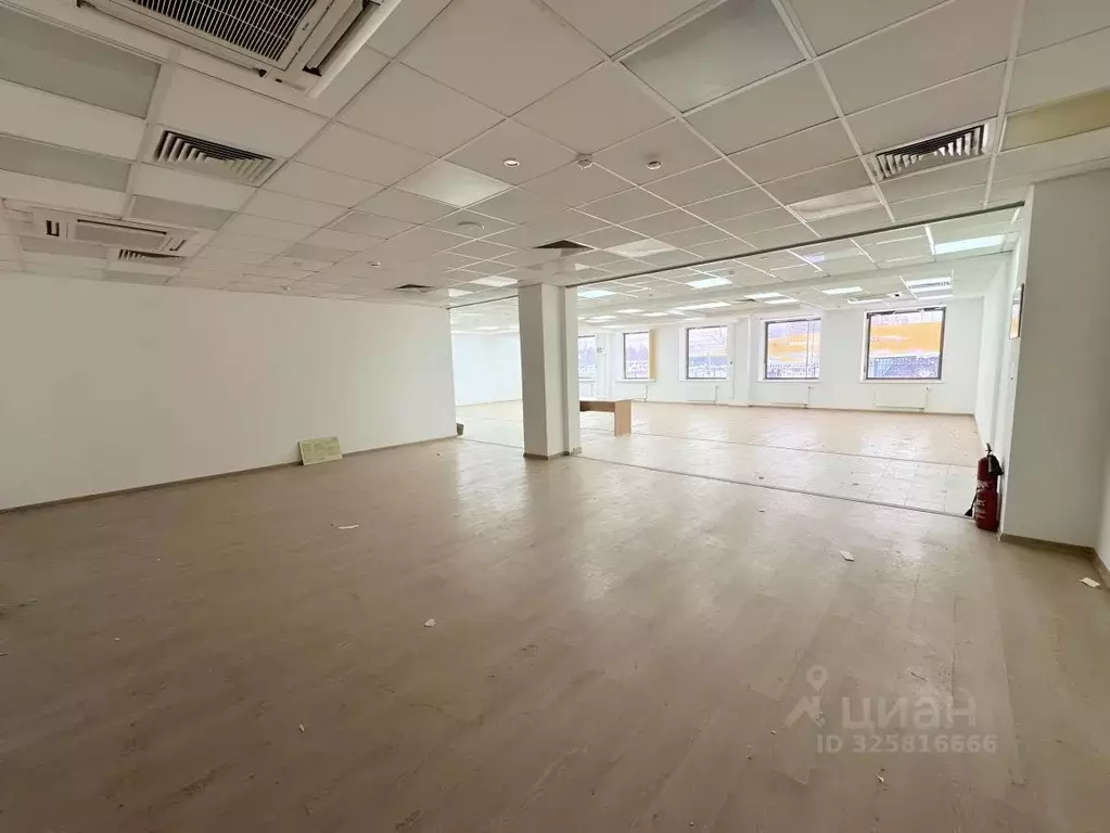 Офис в Московская область, Красногорск городской округ, Путилково пгт, ... - Фото 1