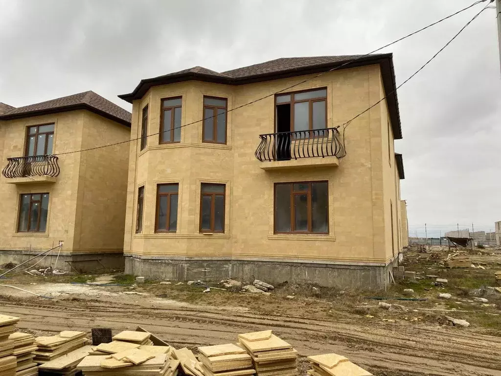 Дом в Дагестан, Карабудахкентский район, Турали 7-е тер.  (215 м) - Фото 1