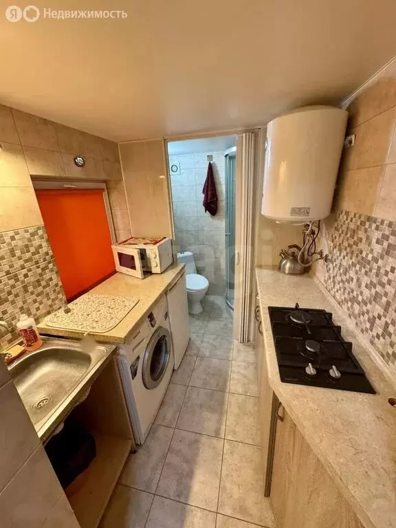 1-комнатная квартира: Евпатория, улица 13 Ноября, 8 (90 м) - Фото 1