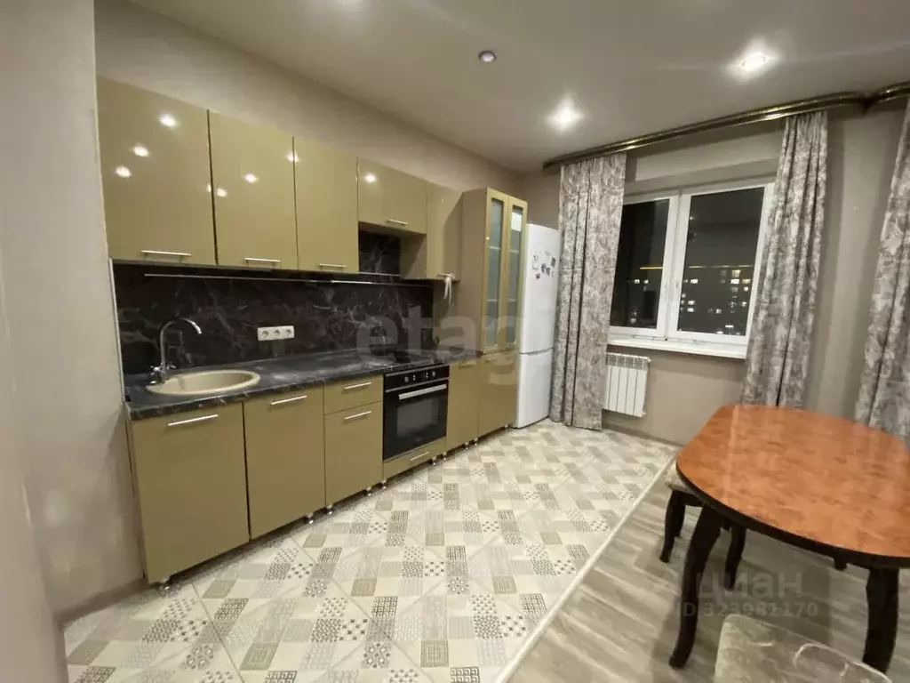 1-к кв. Тюменская область, Тюмень ул. Бориса Житкова, 7к1 (50.0 м) - Фото 0