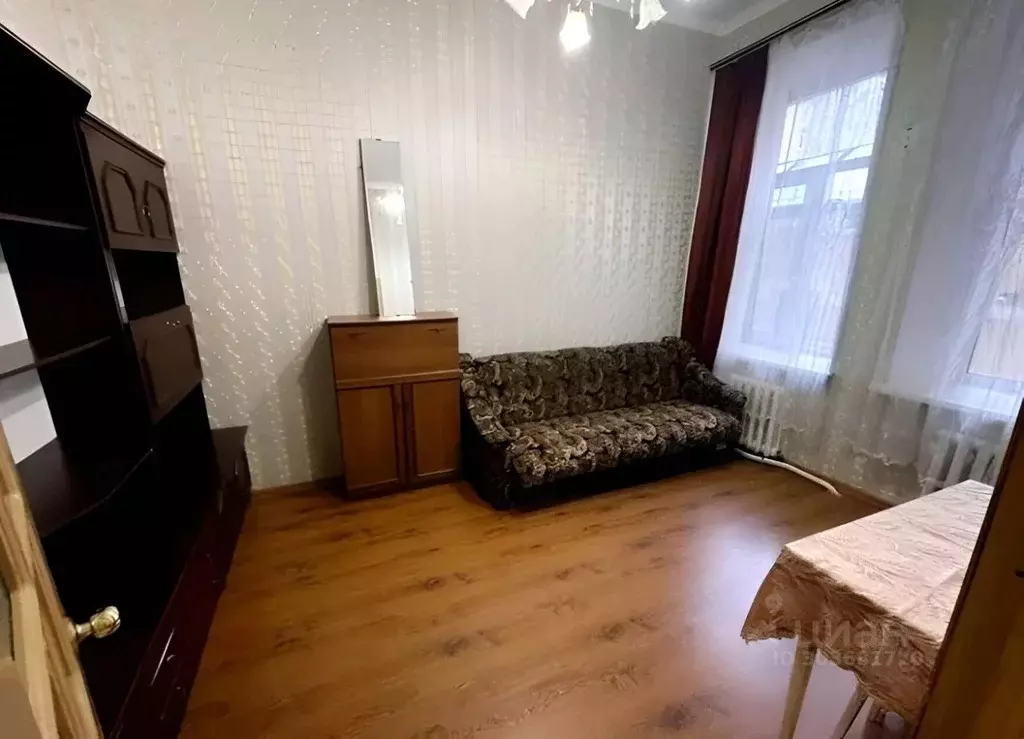 2-к кв. Санкт-Петербург Суворовский просп., 42 (35.0 м) - Фото 0