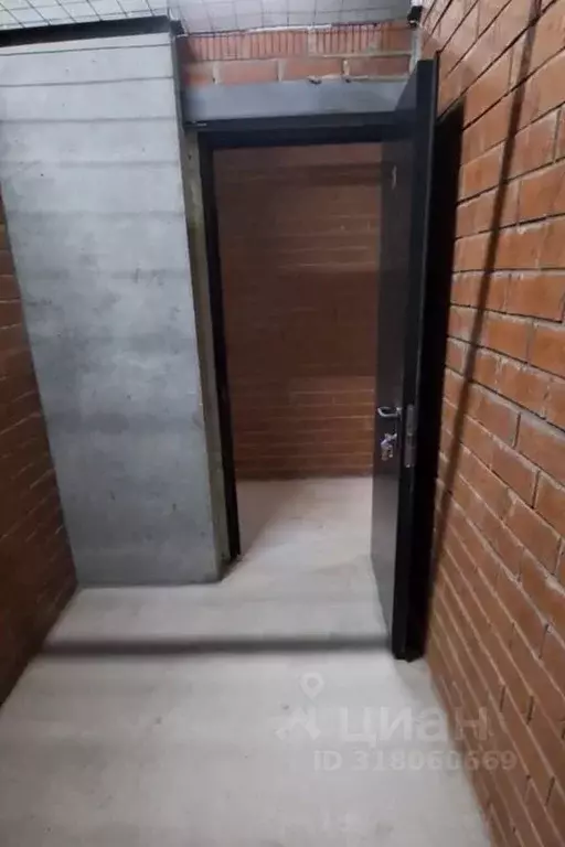 Склад в Свердловская область, Екатеринбург ул. Академика Ландау, 9 (5 ... - Фото 1