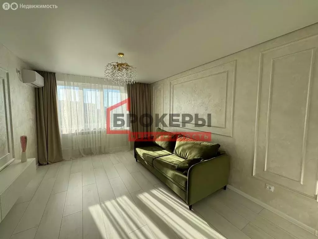 3-комнатная квартира: Севастополь, улица Астана Кесаева, 15 (74.1 м) - Фото 1