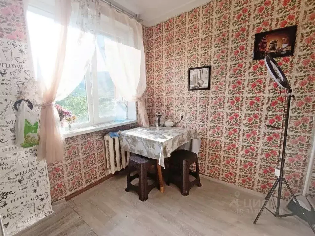 2-к кв. Крым, Симферополь ул. Енисейская (47.0 м) - Фото 0
