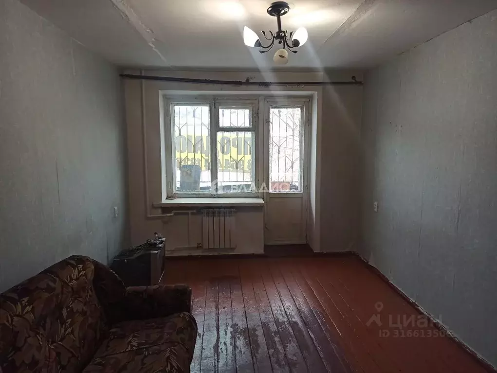 1-к кв. Бурятия, Улан-Удэ ул. Калашникова, 17 (30.7 м) - Фото 1