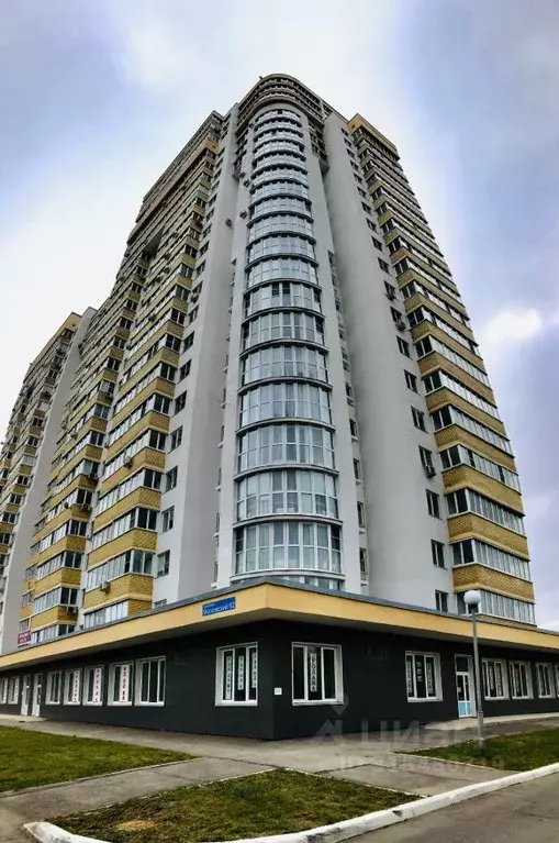 2-к кв. Самарская область, Тольятти Московский просп., 62 (63.8 м) - Фото 0