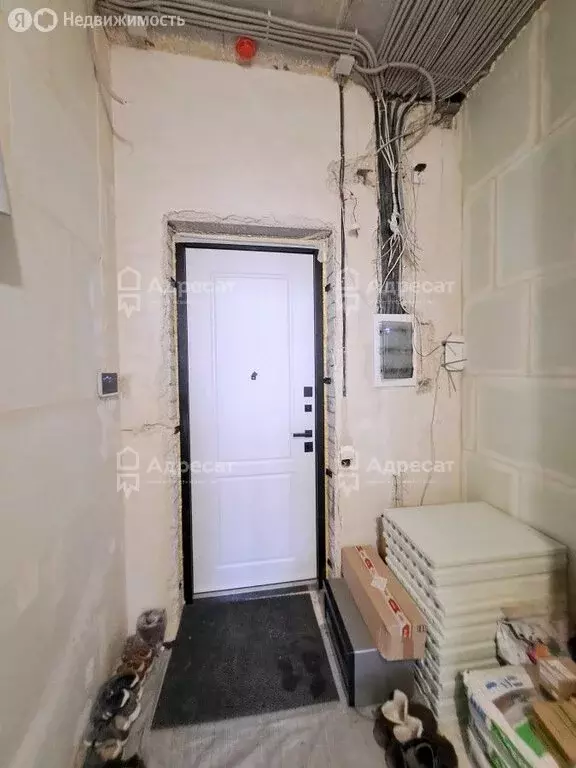 2-комнатная квартира: Волгоград, Ангарская улица, 9А (90 м) - Фото 1