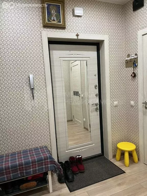 1-комнатная квартира: Тюмень, улица Мельникайте, 2к4 (49.1 м) - Фото 1