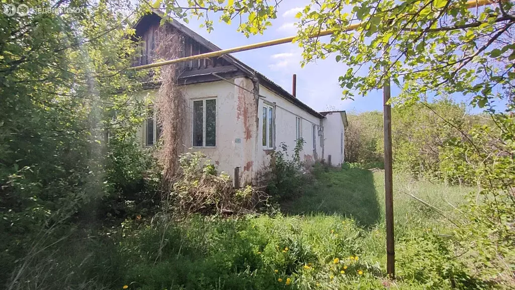 Дом в Сакмарский район, Егорьевский сельсовет, село Искра, Луговая ... - Фото 0